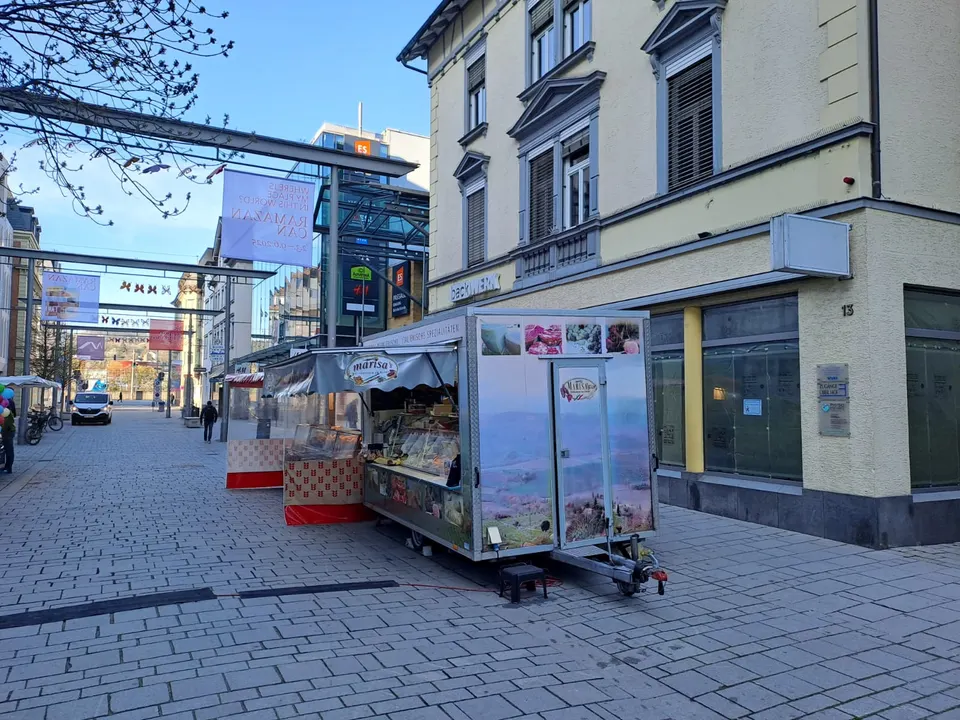 Marisas Marktstand in der Bahnhofstraße Esslingen